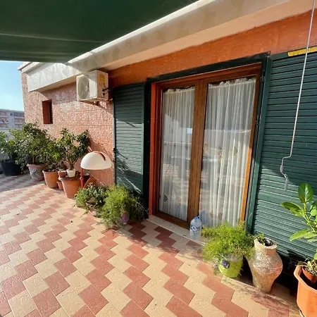 Venus - Cozy With Terrace Apartament *