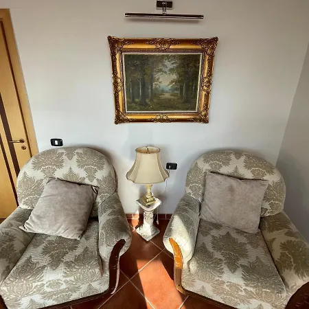 Venus - Cozy With Terrace *