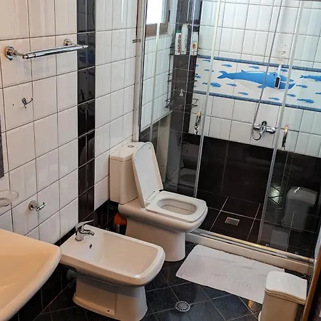 Venus - Cozy With Terrace Apartament *