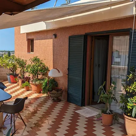 Venus - Cozy With Terrace Wlora