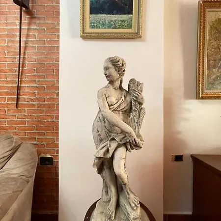 Venus - Cozy With Terrace *