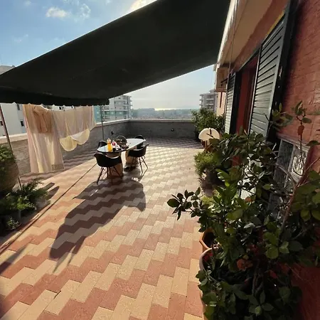 Venus - Cozy With Terrace