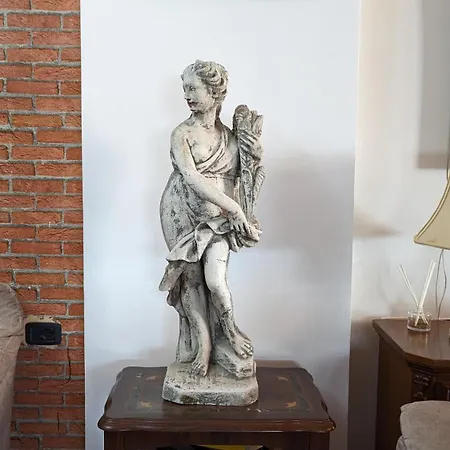 Venus - Cozy With Terrace *