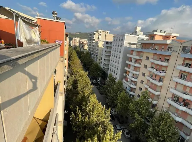 Venus - Cozy With Terrace