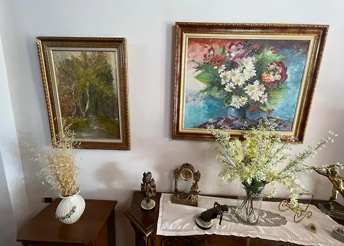 Venus - Cozy With Terrace *