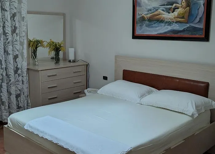 Venus - Cozy With Terrace