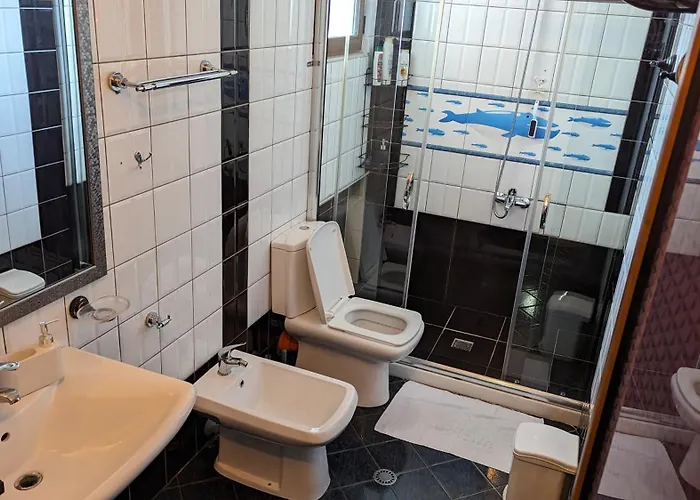 Venus - Cozy With Terrace Apartamento *